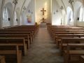 012 Blick in die Kirche mit neuen Kirchenb  nken  2018 